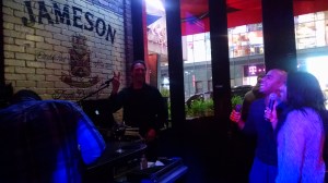 Karaoke in Times Square, New York City! #lovesinging #lovemusicalexpression